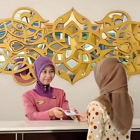 Yusro Hotel Restaurant & Convention Jombang Εξωτερικό φωτογραφία