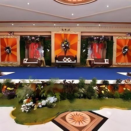 Yusro Hotel Restaurant & Convention Jombang Εξωτερικό φωτογραφία