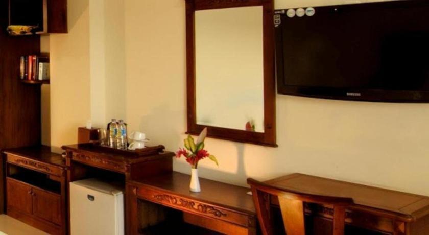 Yusro Hotel Restaurant & Convention Jombang Εξωτερικό φωτογραφία